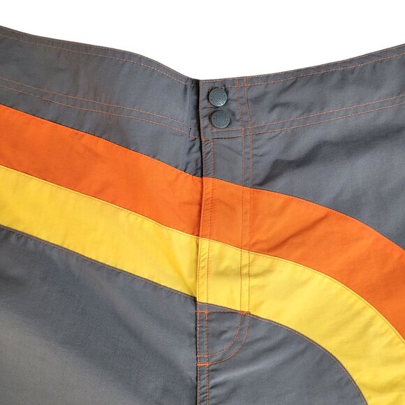 Old Navy Swim Trunks Men's XXL Gray Multi Color Beach Swimming Vacation Cruise - Picture 2 of 10